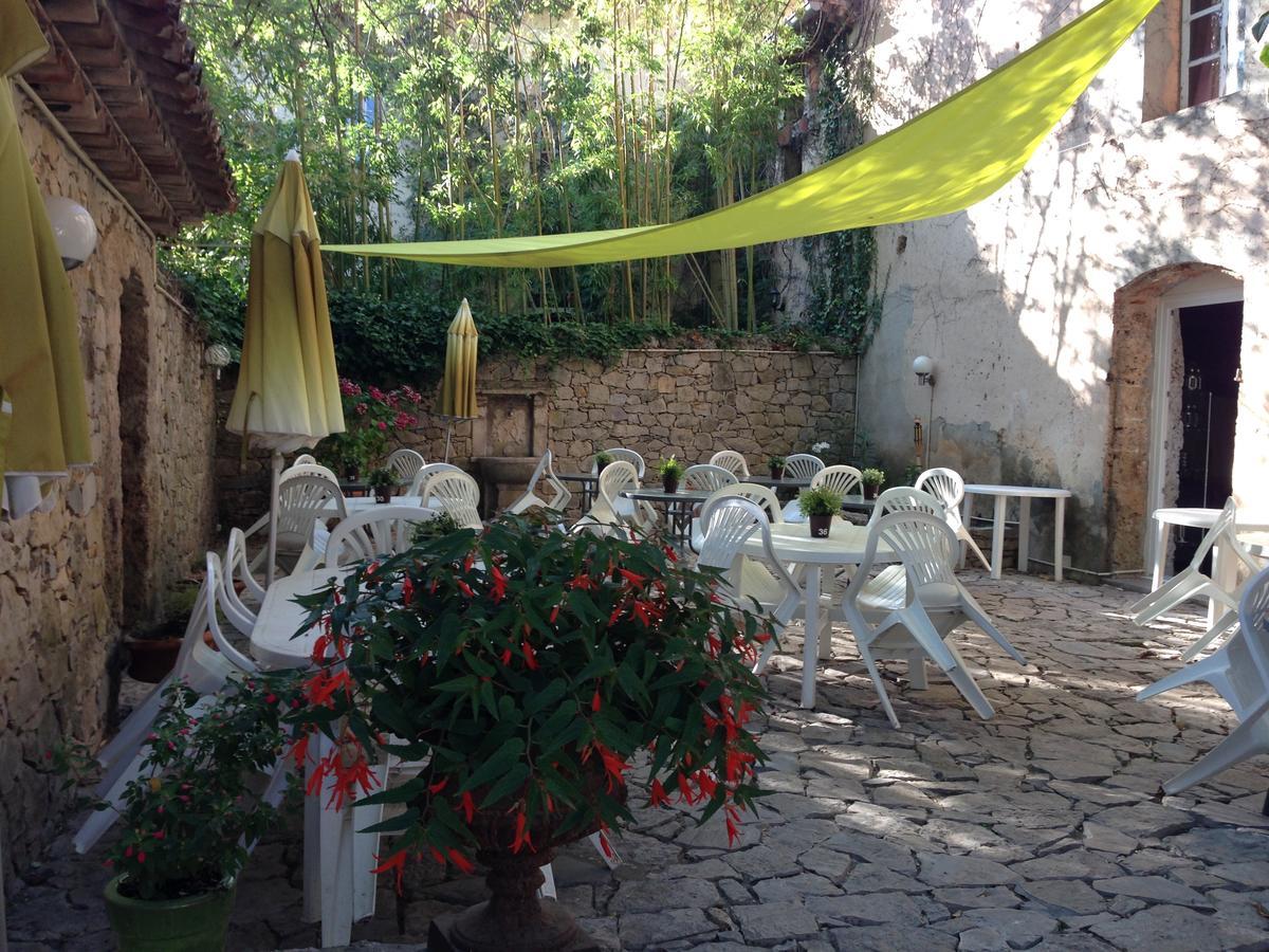 Auberge De Pachoquin Meounes-les-Montrieux Exterior foto